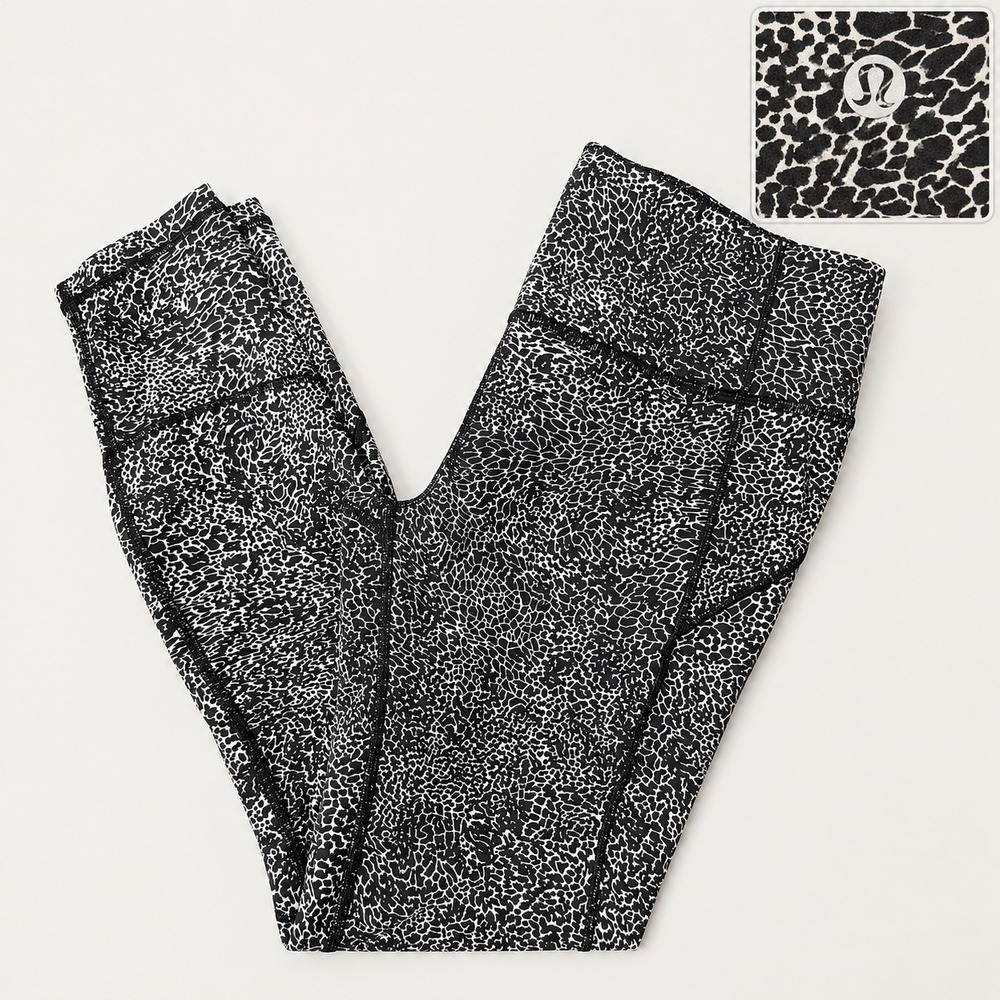 Lululemon In Movement Tight 25" Everluxe Leggings (8) Activewear Animal Print - Picture 1 of 14